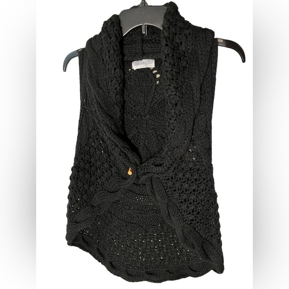 Mud Pie Women’s Crochet Open Front Sweater Cardigan Vest - Picture 1 of 9